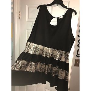 Dress with key hole back!